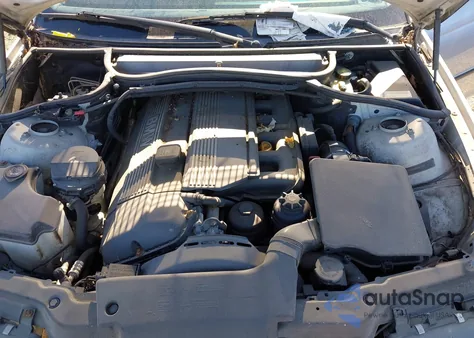 2003 BMW 325Xi z USA, uszkodzony, nr VIN WBAEU33443PM57946